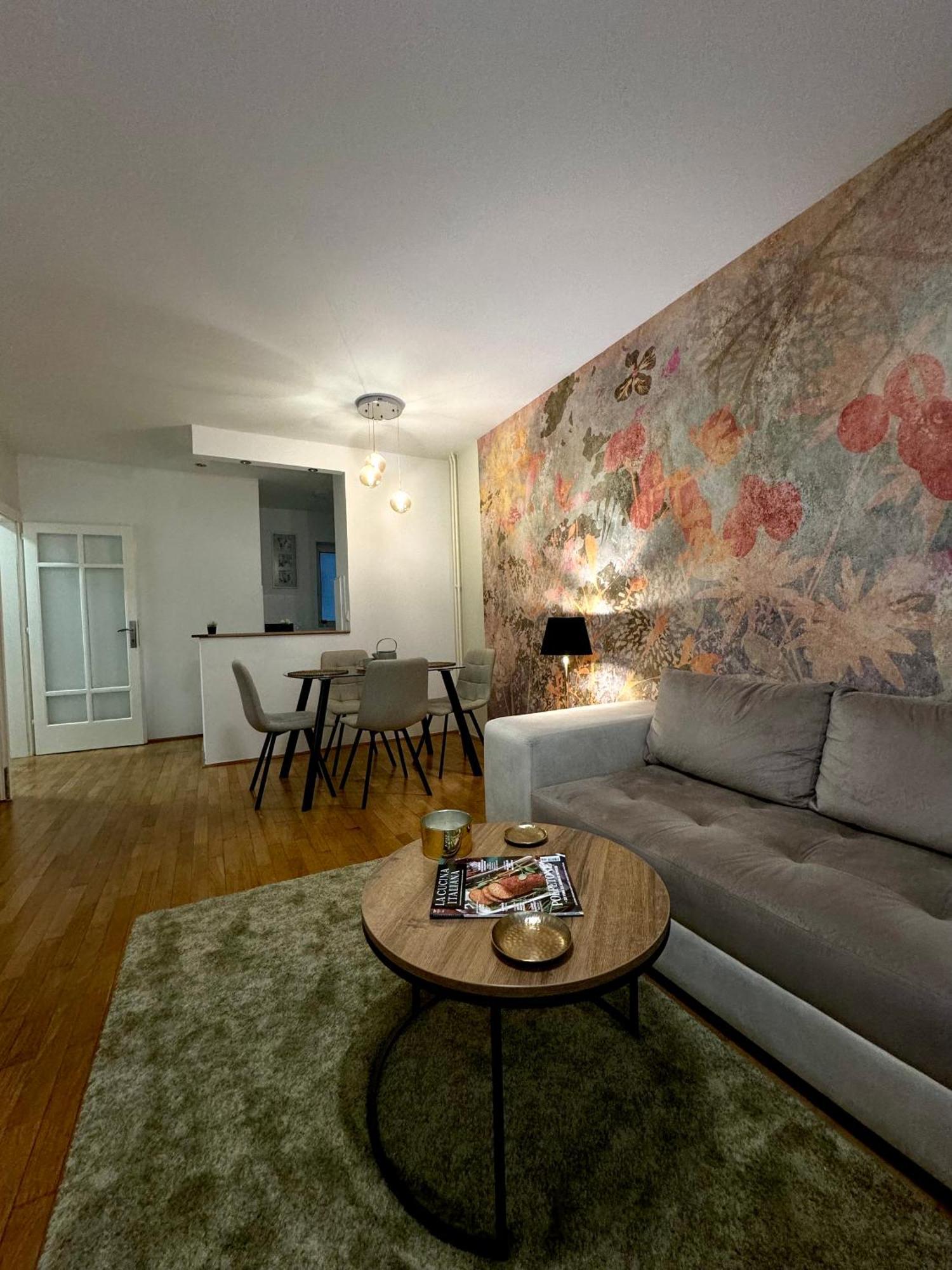 7 Emperors Central Suite Belgrád Kültér fotó